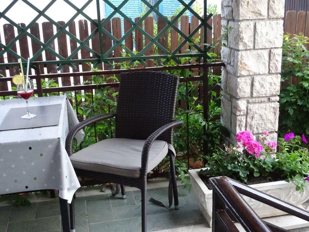 App Sorgo Apartment Novigrad Istria Exterior foto